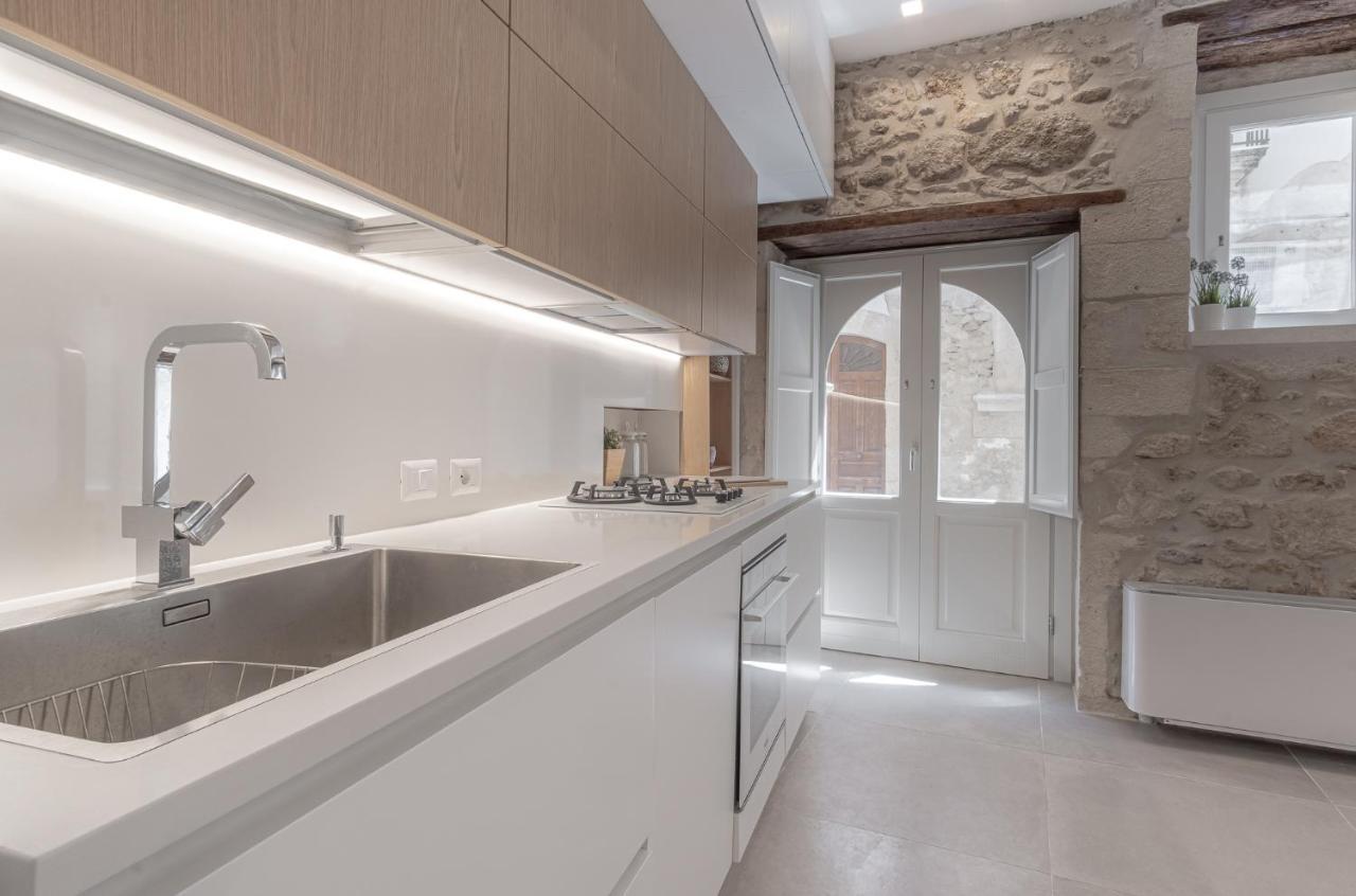Casa Zummo Ortigia Luxury Apartment Сиракуза Екстериор снимка